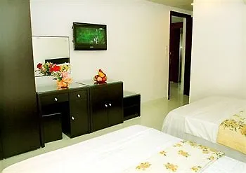 Bach Duong Hotel Nha Trang 2*,